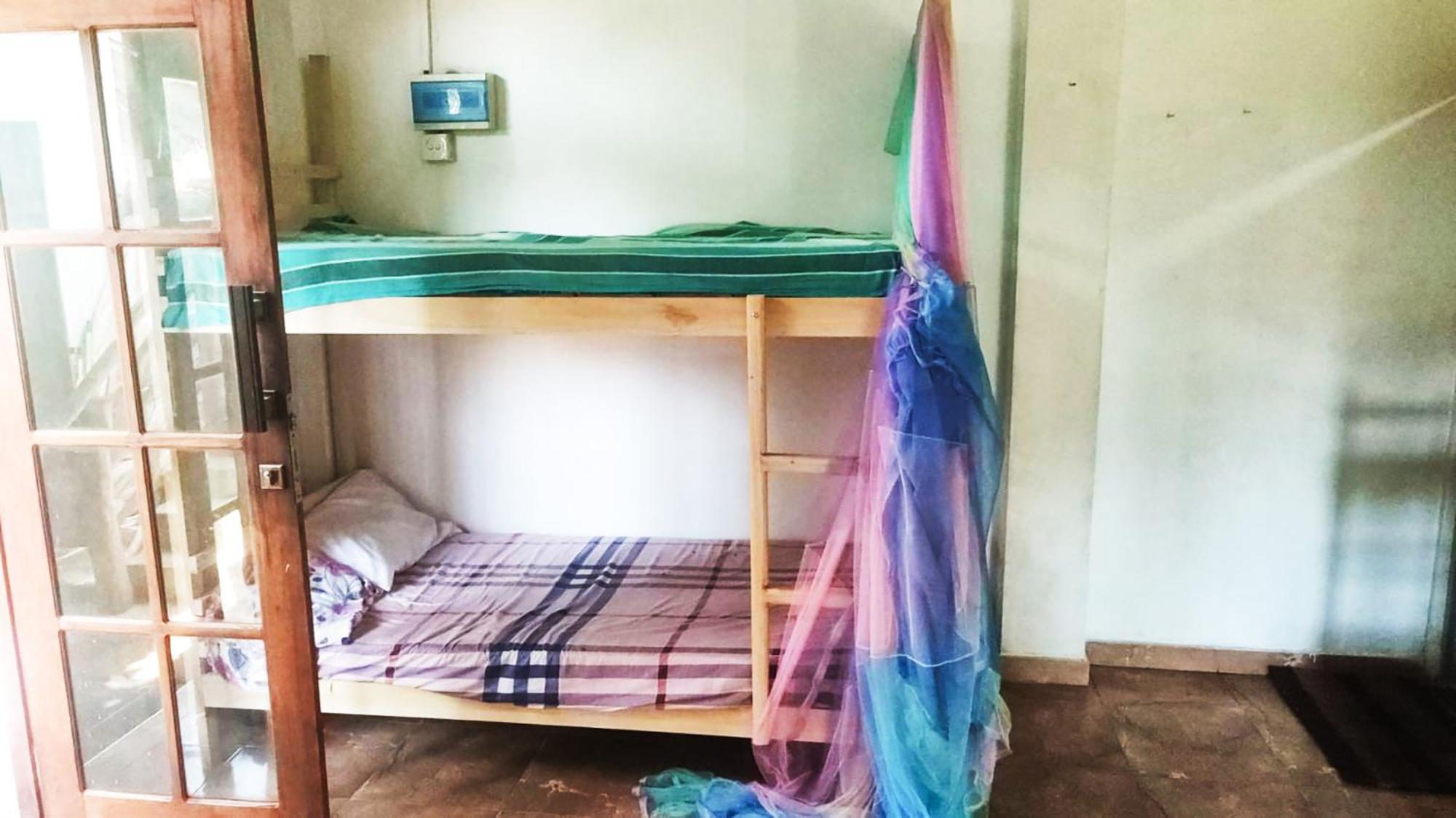 Gaia Ocean Surf Yoga Hostel Ahangama Kültér fotó