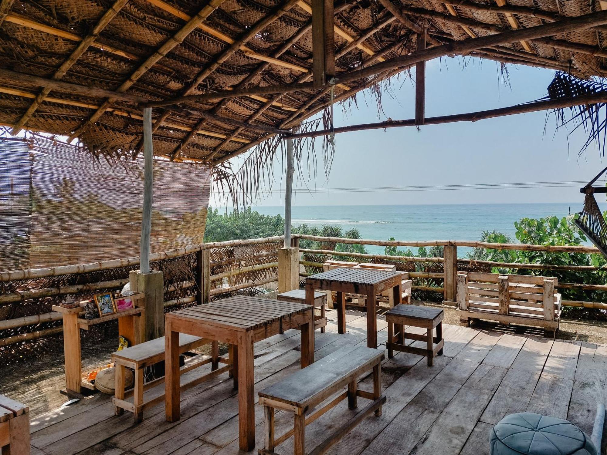 Gaia Ocean Surf Yoga Hostel Ahangama Kültér fotó