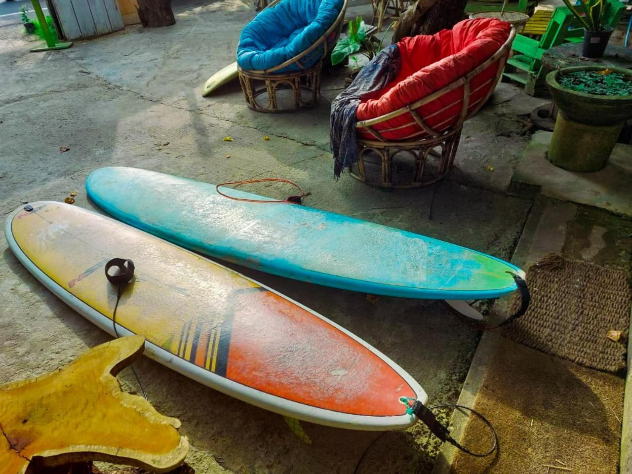 Gaia Ocean Surf Yoga Hostel Ahangama Kültér fotó