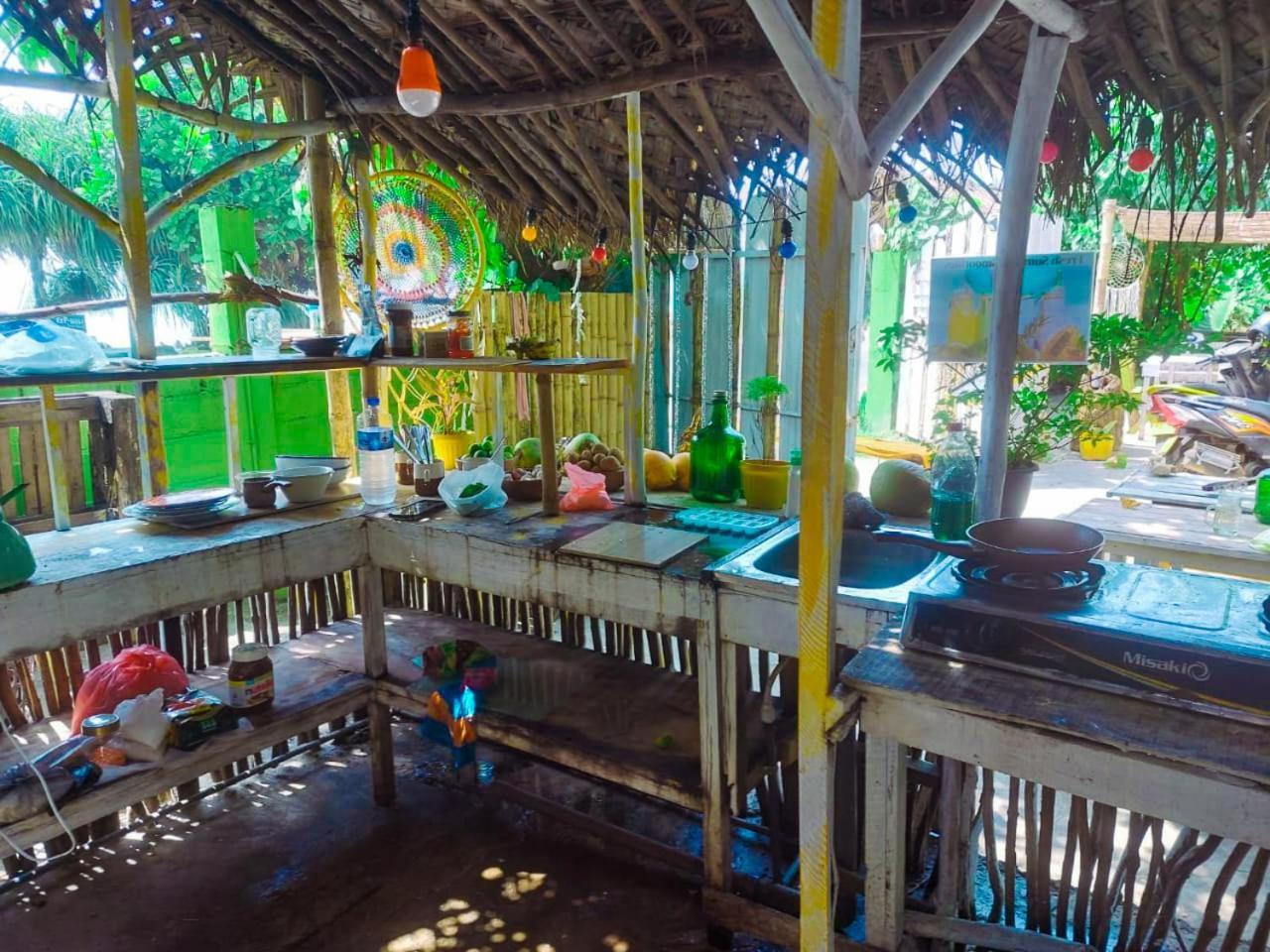 Gaia Ocean Surf Yoga Hostel Ahangama Kültér fotó